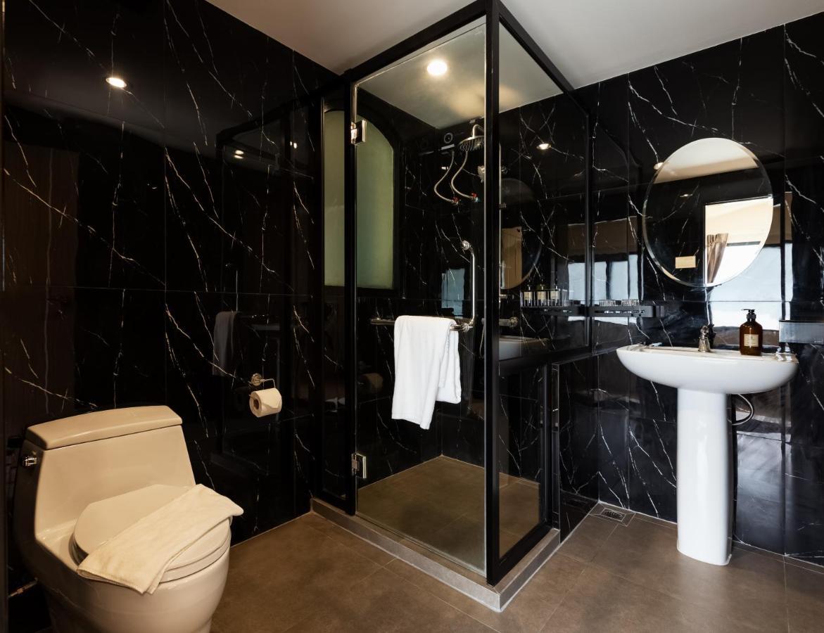 Heaven Boutique Hotel Bangkok Extérieur photo